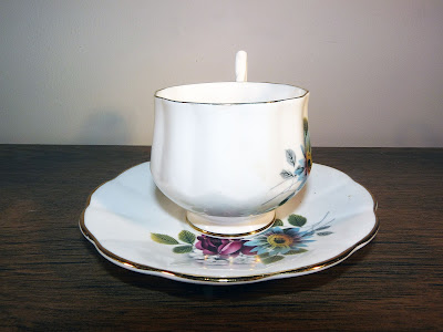 Bone china made in EnglandBone china made in England