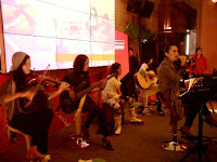 band akustik wanita