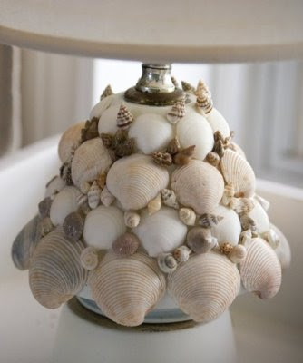 Craft Ideas Seashells on Cindy Of My Romantic Home Shows Us How To Make A Seashell Wreath