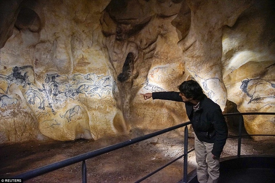 chauvet-cave-14