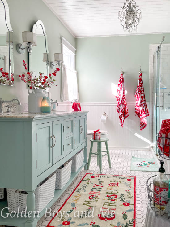 Bathroom with Christmas decor - www.goldenboysandme.com