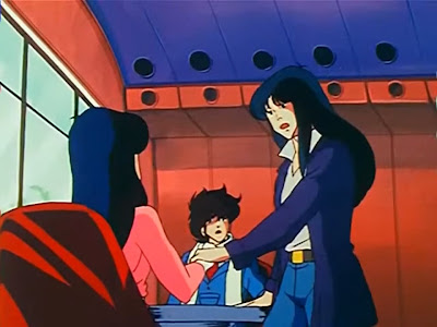 Kaifun breaks up the date. In Robotech, he's arguably in the right.
