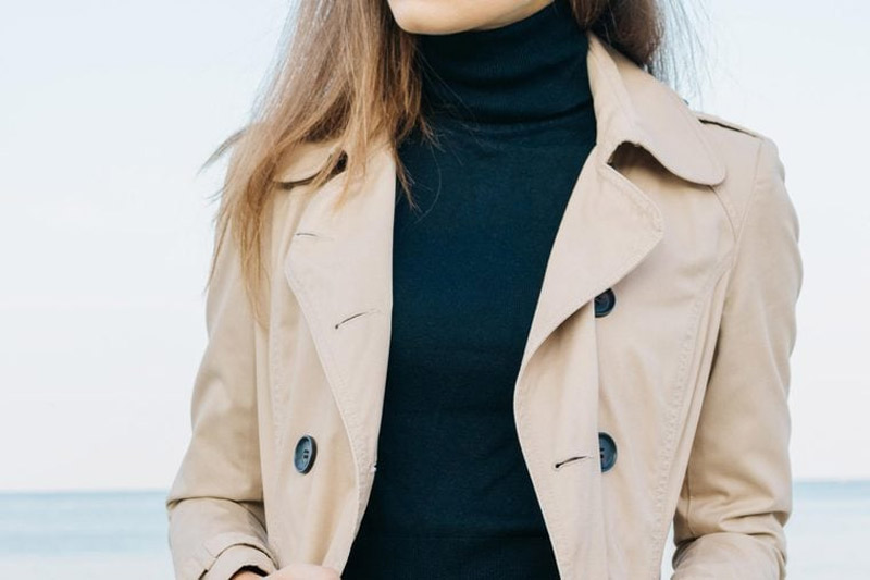 13 Fashion Tricks to Look Younger Immediately