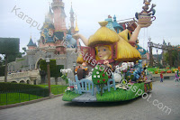 Char Alice au pays des merveille disneyland