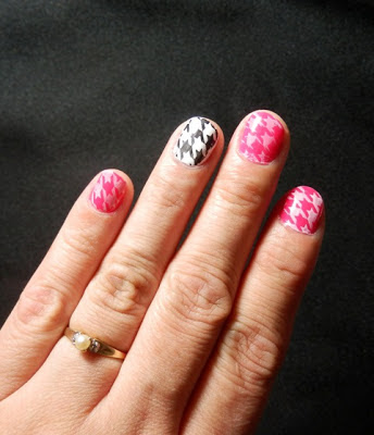 houndstooth nail stamp