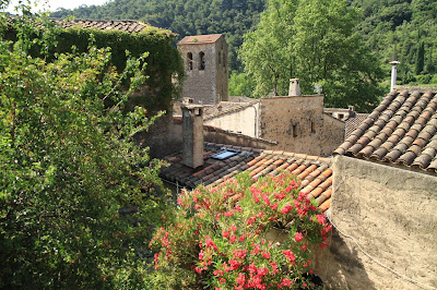 saint-guilhem-toits