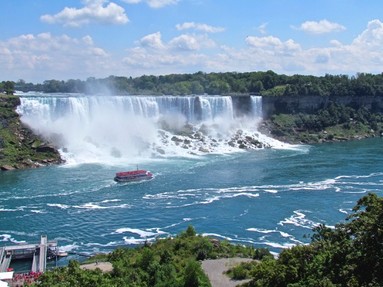 ScenesAroundNiagaraFalls-72-2015-08-11-19-08.jpg