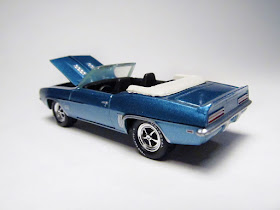 Johnny Lightning 60s Sizzle '69 Chevy Camaro SS