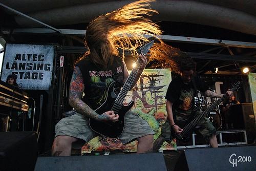 Foto Suicide Silence Sedang Konser  Metal Rock Musik