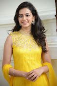 Rakul Preet Singh Gorgeous looking Photos-thumbnail-18