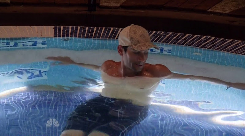 Mike Spiro Shirtless in Love in the Wild s1e05