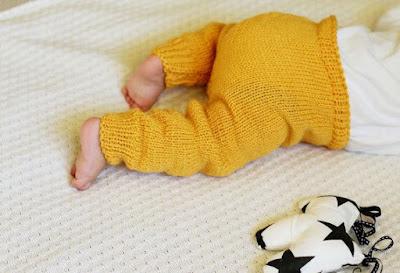 Model Legging Rajut Bayi Warna Kuning Polos