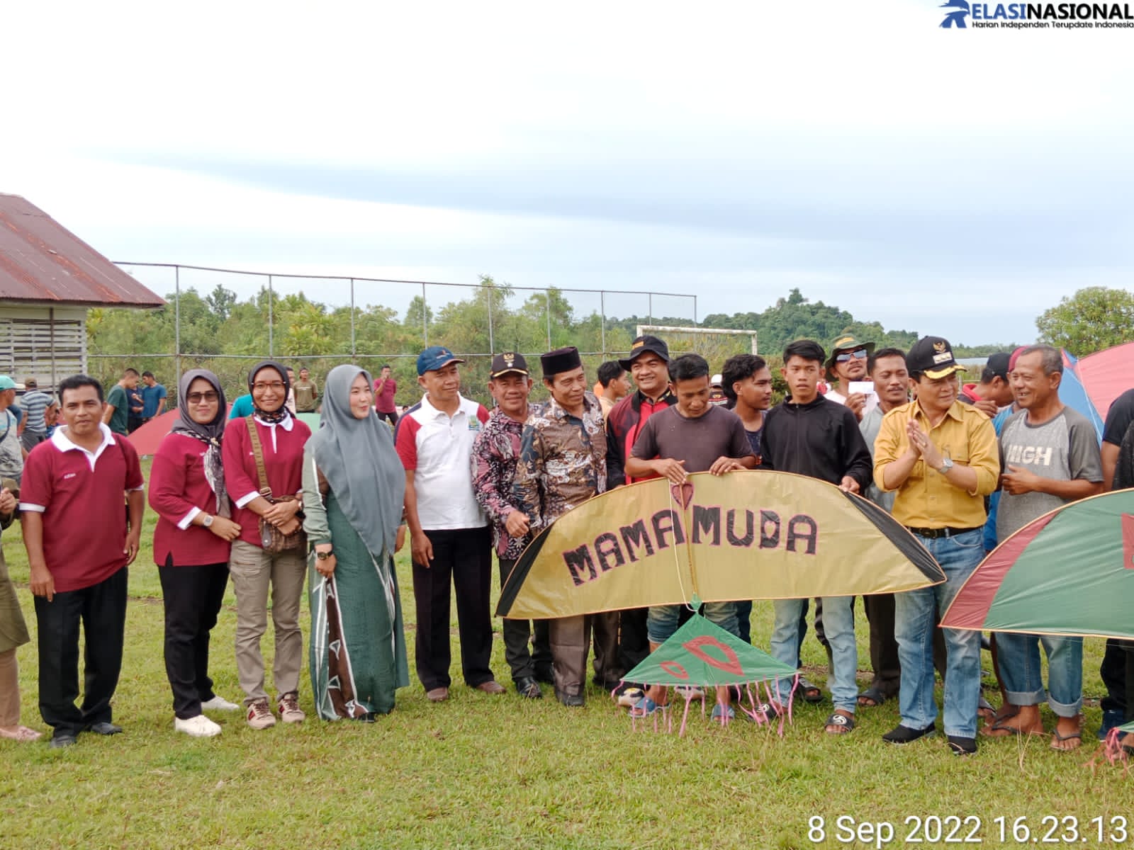 Pejabat Bupati Simeulue Ahmadlyah Buka Secara Resmi Perlombaan Geulayang Tunang Pra PKA VIII 2022 di Simeulue