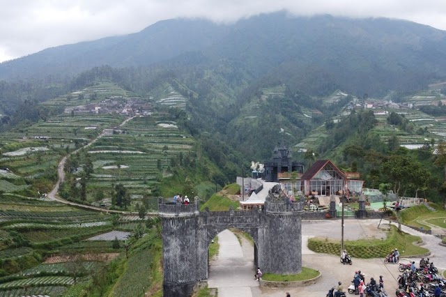 Keindahan Negeri Khayangan di Lereng Gunung Merbabu, Jawa Tengah