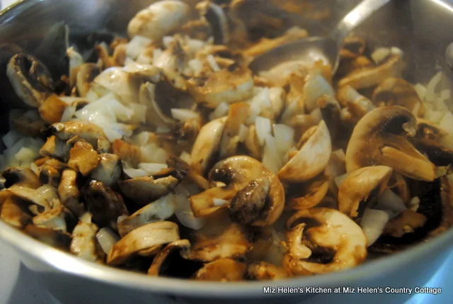 Mushroom Burger Casserole at Miz Helen's Country Cottage