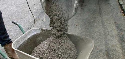 ahan-bahan adonan untuk membuat beton cor. Apakah adonan tersebut merupakan unsur atau senyawa? Adonan tersebut merupakan campuran karena adonan beton cor terdiri atas beberapa bahan atau unsur penyusunnya seperti air, pasir, batu kerikil. Campuran dapat dibedakan menjadi campuran homogen, campuran heterogen, dan koloid, masing-masing memiliki ciri-ciri pembeda