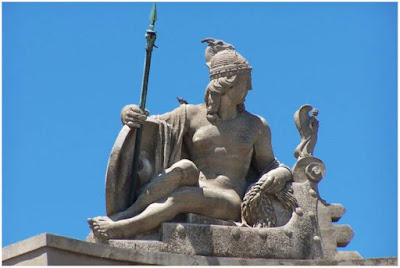 Estatua de Teuta de Lliria