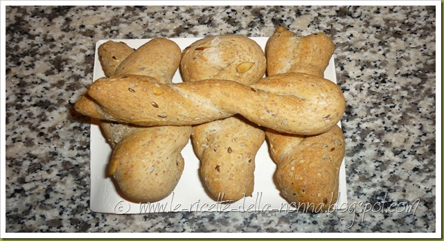Panini integrali con semi di zucca, girasole, lino e sesamo (20)