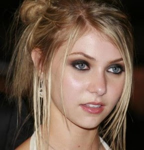 taylor momsen hot