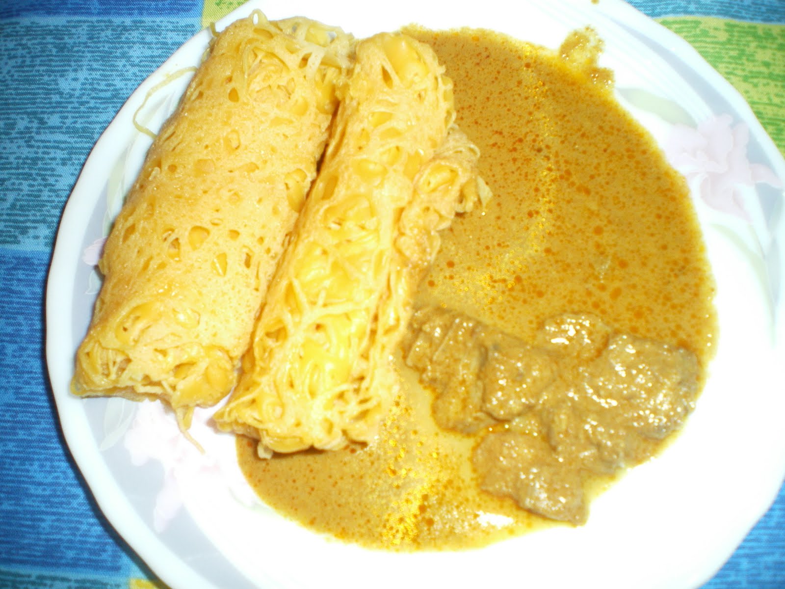 CINCIN BERLIAN ♥ :::: Roti Jala Dengan Kari Ayam