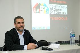 Primeiro dia do evento, foi marcado pela palestra do arquiteto Ubiratan de Souza, professor da Faculdade de Arquitetura e Urbanismo da UFRJ - Universidade Federal do Rio de Janeiro
