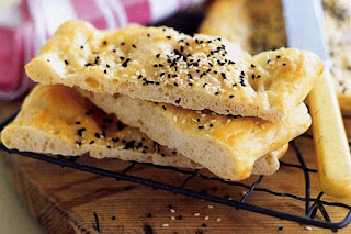 Turkish Pide Bread (Ramazan Pidesi)