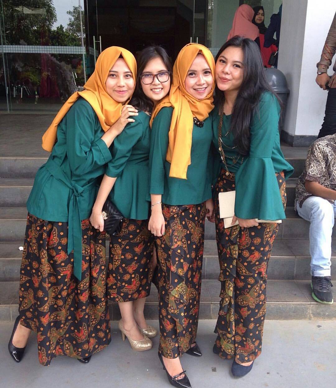 Kumpulan Hijab Untuk Kebaya Hijau Busanahit