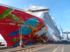 Genting dream at Phu My