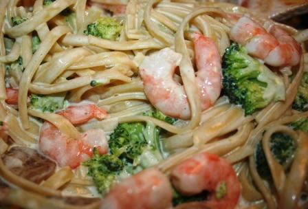 Two Bears Farm And The Three Cubs Broccoli Shrimp Alfredo