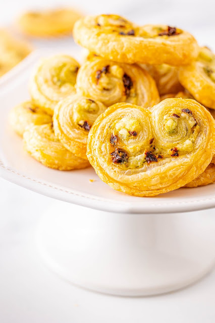 sun dried tomato puff pastry palmiers with pesto