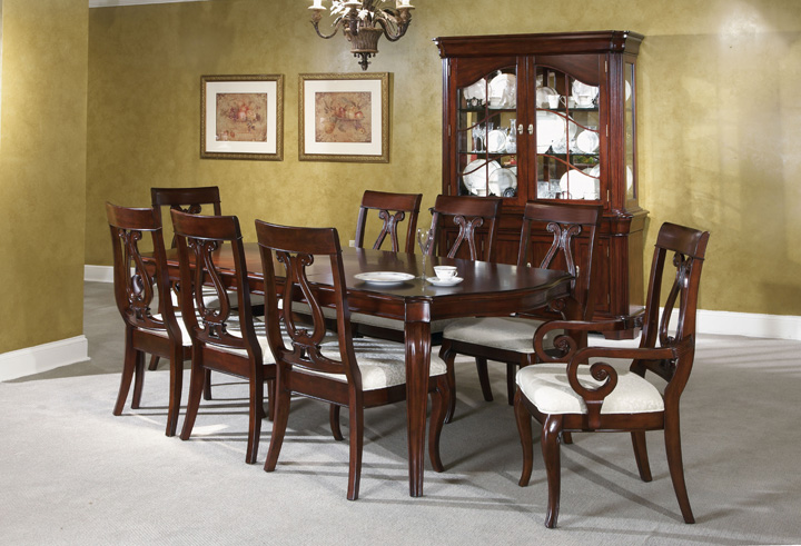 Broyhill dining room furniture Furniture