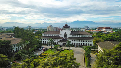 6 Lagu “Bandung” dari Masa ke Masa, Nomor 6 Bersejarah Banget!