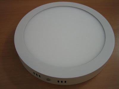 http://bombillasdebajoconsumo.blogspot.com.es/2019/08/plafon-led-de-superficie-ledbox-kramfor.html