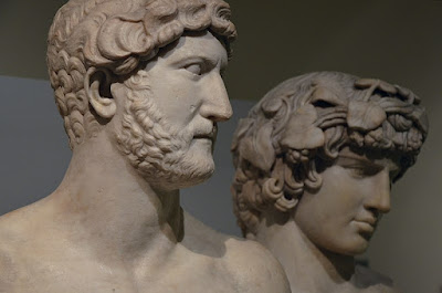 Antínoo, Adriano, Adriano e Antínoo, Hadrian and Antinous - Deuses Gay Bissexual - Deuses LGBT - Gay Male Love - Gay God - Gay History