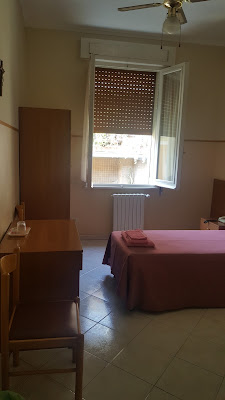 single bed room, rome, trastevere, monastery, istituto orsoline di maria immacolata, solo travel