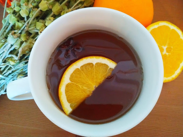 Τσάι του βουνού με πορτοκάλι, κανέλα, γλυκάνισο και μέλι