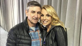 Pai de Britney Spears pede o fim da tutela da cantora após 13 anos
