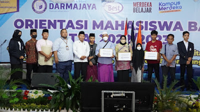 Tanamkan Kepedulian, Peserta Ories 2022 IIB Darmajaya Salurkan Beras dan Mi Instan ke Panti Asuhan