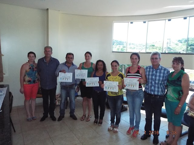 Novos conselheiros tutelares são empossados em Cristal do Sul.  