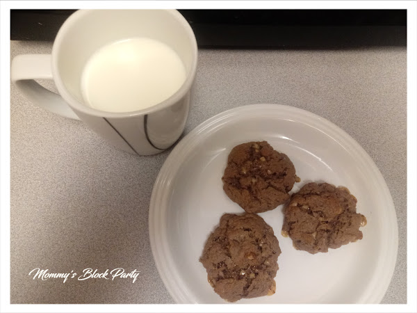 Feed Your Sweet Tooth With These Delicious Chocolate Cake Mix Cookies #Tasty Tuesday