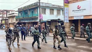In a developing security crisis, Sierra Leone has imposed a nationwide curfew following an alarming incident where armed individuals forcibly entered a prison, resulting in the release of inmates. The break-in occurred at the Central Padema Road prison in Freetown, the capital city, on Sunday morning.