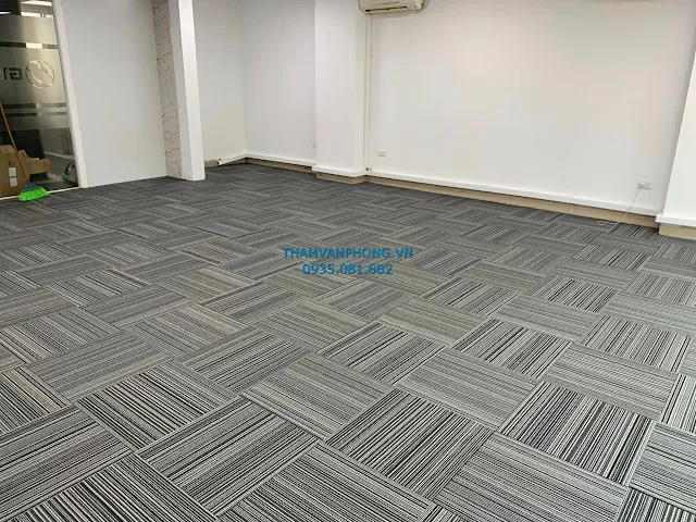 Thảm văn phòng, Thảm tấm kẽ sọc đế PVC cao cấp