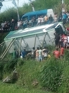 Naas, Rombongan Bus Posyandu Asal Ngawi Terguling Di Tanjakan Plaosan, 3 tewas