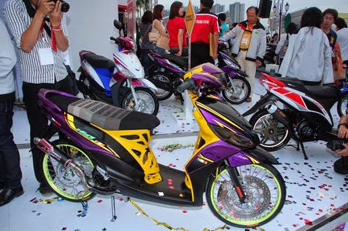 Aneka Modifikasi Modifikasi motor matic mio j warna ungu 