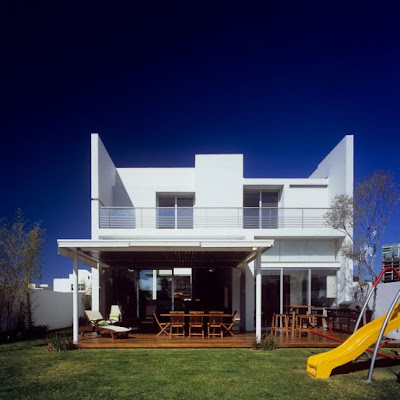 House Design by Agraz Arquitectos in Mexico