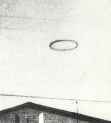 UFO Pictures - 138 Years of UFO Sightings 1870-2008 Seen On www.coolpicturegallery.net