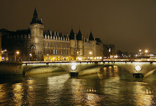 Conciergerie, foi uma prisão famosa e uma das belas vistas de Paris