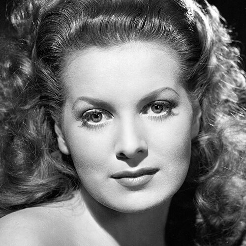 Maureen O'Hara Profile pictures, Dp Images, Display pics collection for whatsapp, Facebook, Instagram, Pinterest.