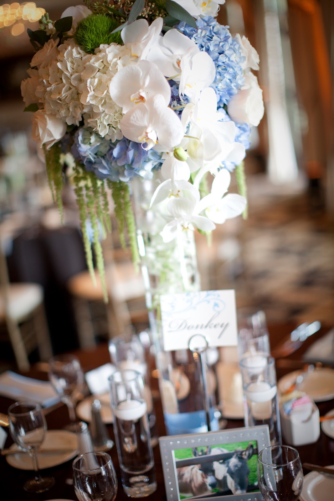 gold and ivory wedding flower