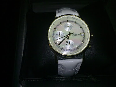 купить часы DKNY на таобао